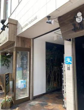 Orchid Squareの外観