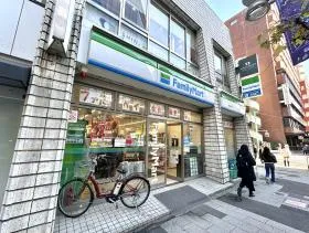ファミリーマート