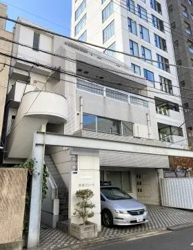 赤坂コリーヌビルの外観
