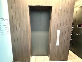 東京建物八重洲仲通りビルの外観