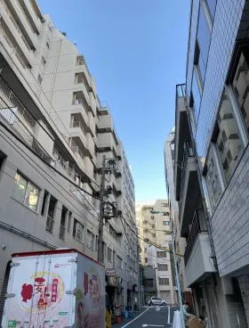 DCCビルの外観