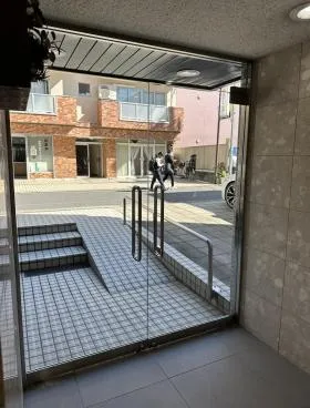 icビルの外観