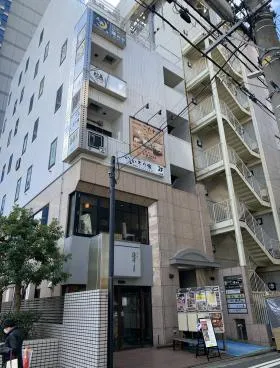 鶴屋町ルポビルの外観