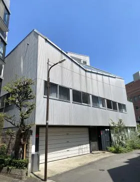 千駄ヶ谷二丁目一棟ビルの外観
