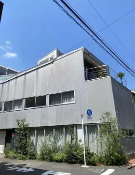 千駄ヶ谷二丁目一棟ビルの外観