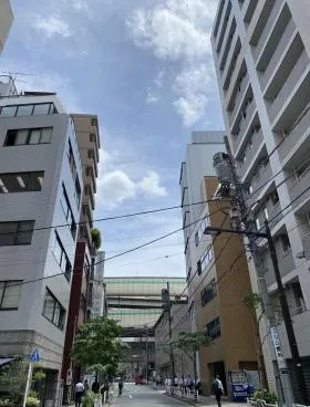 プラハ日本橋人形町南の外観