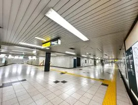 i都営新宿線「馬喰横山駅」