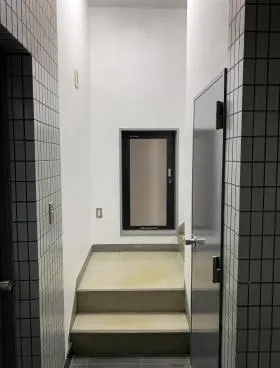 HPビルの外観