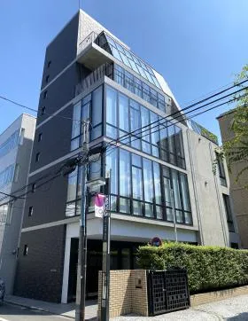 WWビルの外観