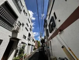 WWビルの外観