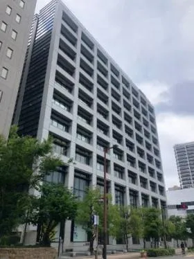 読売九州ビルの外観