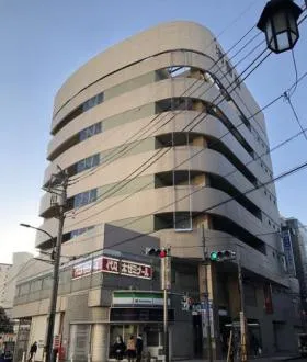 籏野ビルの外観