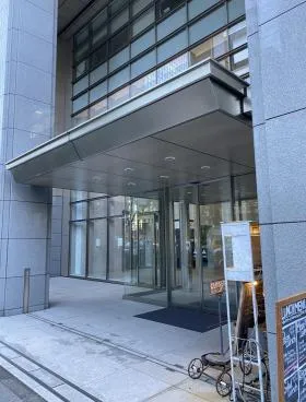 東短室町ビルの外観