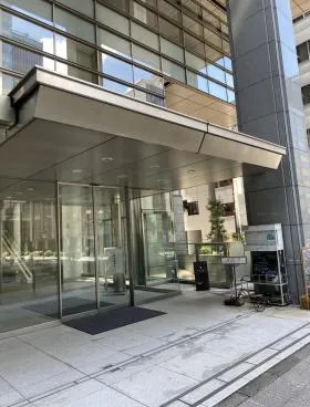東短室町ビルの外観