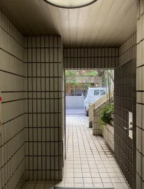 青山深見ビルの外観