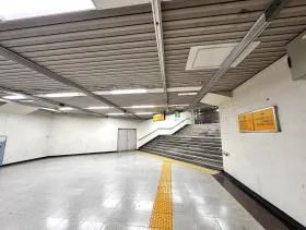 総武線快速「馬喰町駅」