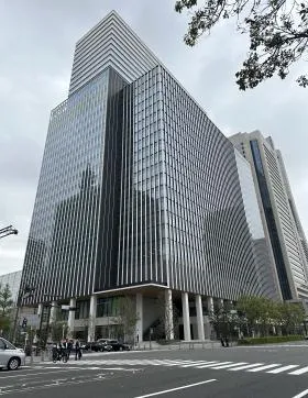 横浜コネクトスクエアの外観