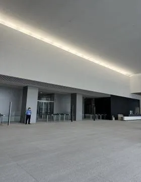 横浜コネクトスクエアの外観