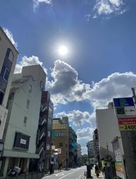 ステップ六本木ビルの外観