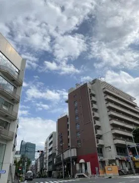 神宮前ファッションビルの外観