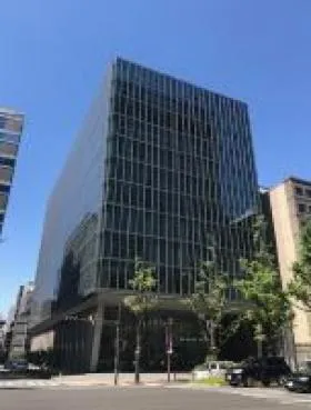 明治安田生命大阪御堂筋ビルの外観