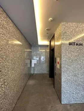 BITビルの外観