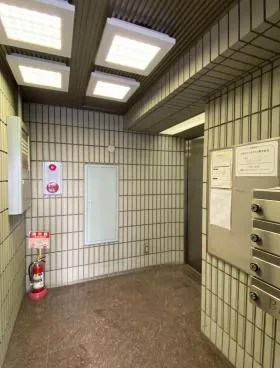 アルファエイチビルの外観