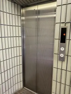 アルファエイチビルの外観