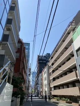 アルファエイチビルの外観