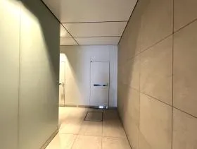 KAMAYAビルの外観