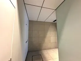 KAMAYAビルの外観