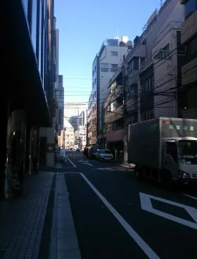 ユニゾ西新橋3丁目ビル(西新橋ビルディング)の外観