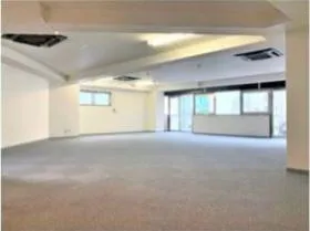アイロン三崎町ビルの外観