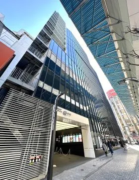 新宿3丁目開発計画ビルの外観