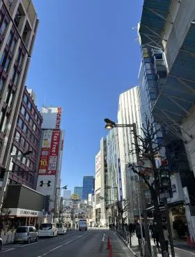 新宿3丁目開発計画ビルの外観