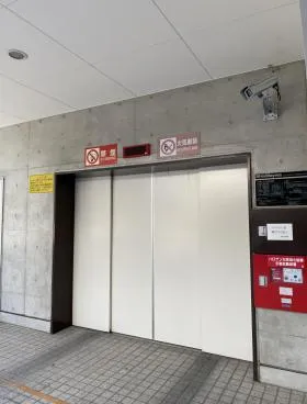 神宮前トーラスビルの外観
