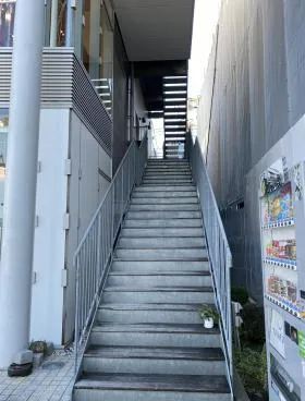 神宮前トーラスビルの外観