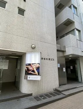 神宮外苑ビル2号館ビルの外観