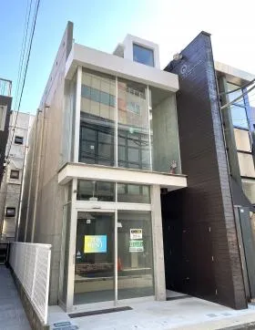 FUJI BUILDING JINGUMAEビルの外観