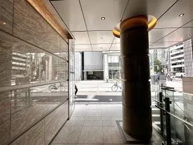 コルティーレ銀座口ビルの外観