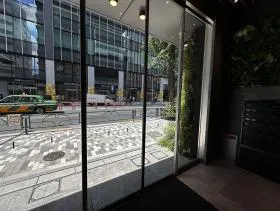 グリーンスクエア新宿ビルの外観