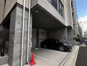 グリーンスクエア新宿ビルの外観