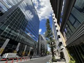 グリーンスクエア新宿ビルの外観
