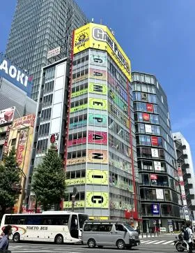 第122東京ビルの外観