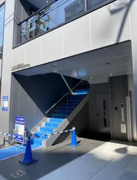 シャロム西麻布ビルの外観