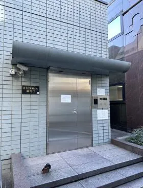 さくら室町ビルの外観
