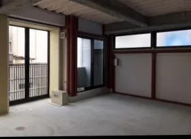 MT-O Jimbocho annexビルの外観