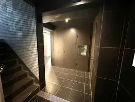 SNT八丁堀ビルの外観