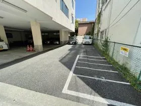 MDビルの外観