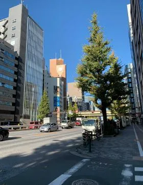 STビルの外観